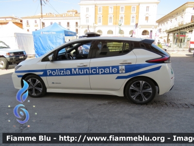 Nissan Leaf 
Polizia Municipale 
Comune Di L'Aquila 
Allestimento Oriente spa
POLIZIA LOCALE 953 AD
Parole chiave: Nissan Leaf POLIZIALOCALE953AD