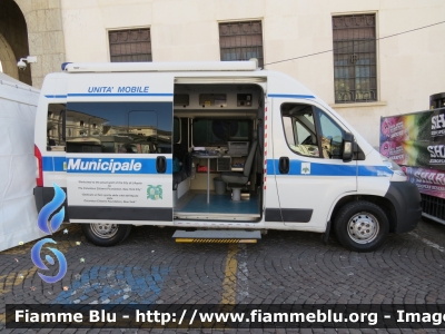 Peugeot Boxer III serie
Polizia Munucipale 
Comune Di L'Aquila
Unità Mobile 
Alesstimento Bertazzoni
POLIZIA LOCALE YA 609 AJ
Parole chiave: Peugeot Boxer_IIIserie POLIZIALOCALEYA609AJ