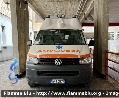 Volkswagen Trasporter T5 restyle 
ASL n1 Avezzano Sulmona L’Aquila
118 Abruzzo Soccorso 
Allestimento GGG Elettromeccanica 
Parole chiave: Volkswagen Trasporter_T5_restyle Ambulanza