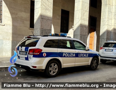 Fiat Freemont 
Polizia Locale 
Comune di Sulmona (AQ)
Allestimento Bertazzoni 
POLIZIA LOCALE YA 428 AH
Parole chiave: Fiat Freemont POLIZIALOCALEYA428AH