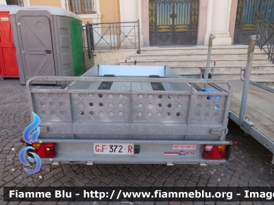 Carrello
Guardia di Finanza 
Soccorso Alpino
GdiF 372 R 

Parole chiave: Carrello GDIF372R