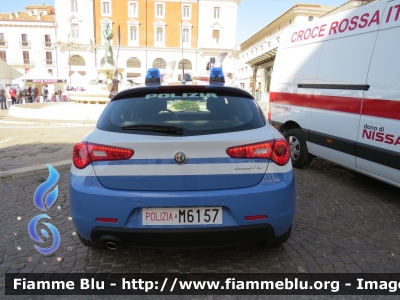 Alfa Romeo Nuova Giulietta restyle
Polizia di Stato
Allestimento NCT
Decorazione Grafica Atrlantis 
POLIZIA M6157
Parole chiave: Alfa-Romeo Nuova_Giulietta_restyle POLIZIAM6157