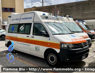 Volkswagen Transporter T5 restyle 
ASL n1 Avezzano Sulmona L’Aquila 
118 Abruzzo Soccorso 
Allestimento Mariani Fratelli 
Parole chiave: Volkswagen Trasporter_T5_restyle Ambulanza