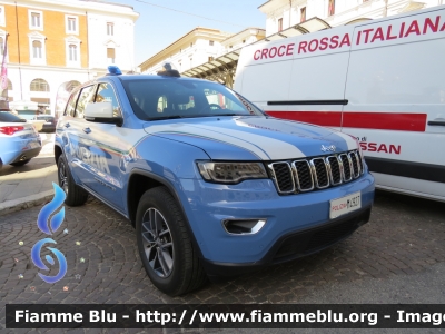 Jeep Grand Cherokee
Polizia di Stato 
POLIZIA M4927
Parole chiave: Jeep Grand_Cherokee POLIZIAM4927