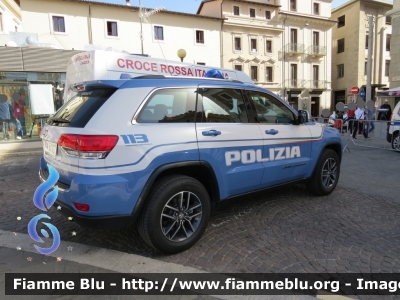 Jeep Grand Cherokee
Polizia di Stato 
POLIZIA M4927
Parole chiave: Jeep Grand_Cherokee POLIZIAM4927