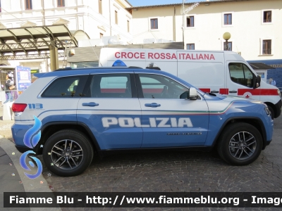 Jeep Grand Cherokee
Polizia di Stato 
POLIZIA M4927
Parole chiave: Jeep Grand_Cherokee POLIZIAM4927