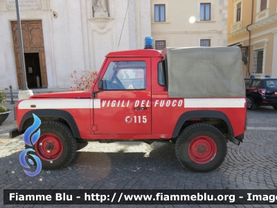 Land Rover Defender 90
Vigili del Fuoco 
Comando Provinciale di L'aquila 
VF 22333
Parole chiave: Land-Rover Defender_90 Vf22333