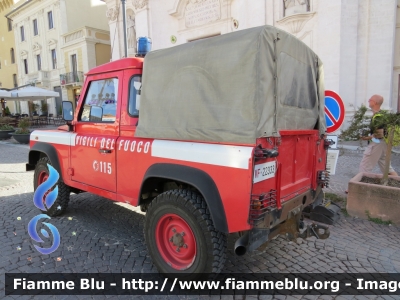 Land Rover Defender 90
Vigili del Fuoco 
Comando Provinciale di L'aquila 
VF 22333
Parole chiave: Land-Rover Defender_90 Vf22333