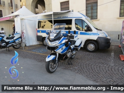 Bmw 1200 RT
Polizia Municipale
Comune Di L'Aquila
POLIZIA LOCALE YA 00021
Parole chiave: Bmw 1200RT POLIZIALOCALEYA00021