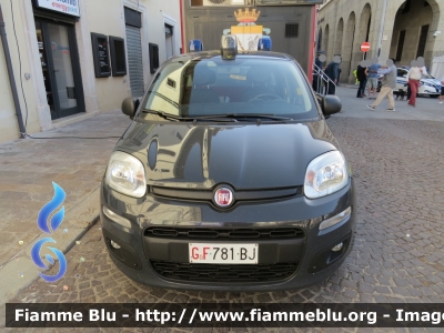 Fiat Nuova Panda II serie
Guardia Di Finanza 
Allestimento NCT
Decorazione Grafica Artlantis
GdiF 781 BJ
Parole chiave: Fiat Nuova_Panda_IIserie GDIF781BJ