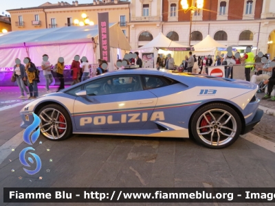 Lamborghini Huracàn LP 610-4
Polizia di Stato
Polizia Stradale 
Allestita Lamborghini
Decorazione Grafica Artlantis 
POLIZIA H8862
con stemma celebrativo "70 anni Polizia Stradale"
Parole chiave: Lamborghini Huracan_LP_610-4 POLIZIAH8862