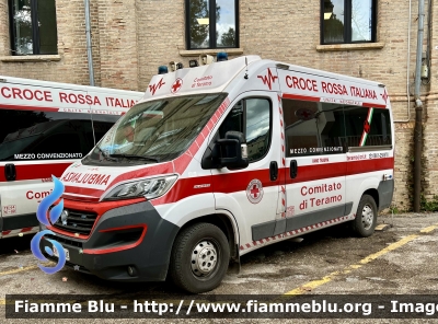 Fiat Ducato X290
Croce Rossa Italiana 
Comitato di Teramo
Allestimento VEIKO 
CRI 992 AE
Parole chiave: Fiat Ducato_X290 CRI992AE