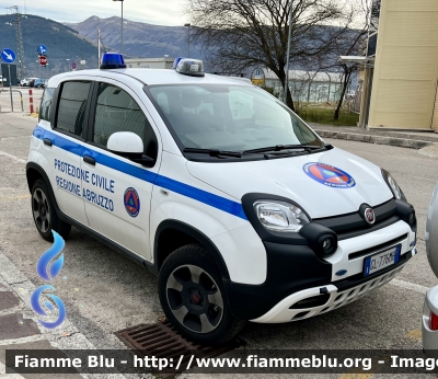 Fiat Nuova Panda Cross II serie 
Protezione Civile 
Regione Abruzzo 
Allestimento Isotec 
Parole chiave: Fiat Nuova_Panda_Cross_IIserie