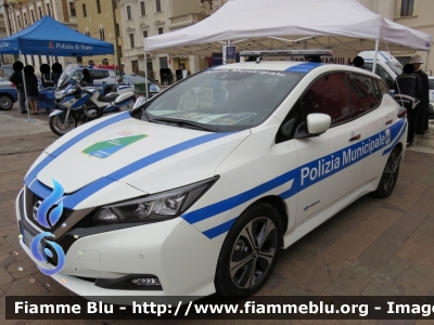 Nissan Leaf II serie
Polizia Municipale
Comune di L'Aquila
allestimento Oriente SPA
POLIZIA LOCALE 951 AD
Parole chiave: Nissan Leaf_IIserie POLIZIALOCALE951AD