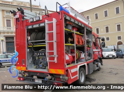 Renault Midlum III serie 
Vigili del Fuoco
Comando Provinciale di L'Aquila
APS allestimento Rosenfire
VF 30111
Parole chiave: Renault Midlum_IIIserie VF30111