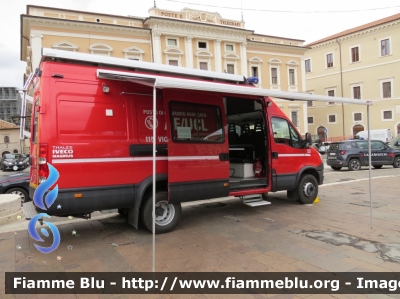 Iveco Daily V serie
Vigili del Fuoco
Comando Provinciale di L'Aquila
AutoFurgone/Unità di Crisi Locale
Allestimento Iveco-Magirus
VF 27001
Parole chiave: Iveco Daily_Vserie VF27001