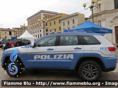 Jeep Grand Cherokee
Polizia di Stato
POLIZIA M4928
Parole chiave: Jeep Grand_Cherokee POLIZIAM4928