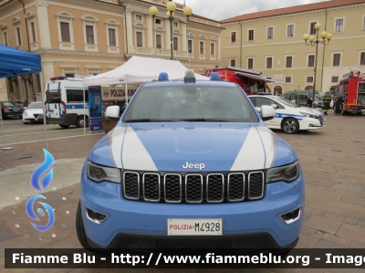 Jeep Grand Cherokee
Polizia di Stato
POLIZIA M4928
Parole chiave: Jeep Grand_Cherokee POLIZIAM4928