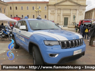 Jeep Grand Cherokee
Polizia di Stato
POLIZIA M4928
Parole chiave: Jeep Grand_Cherokee POLIZIAM4928