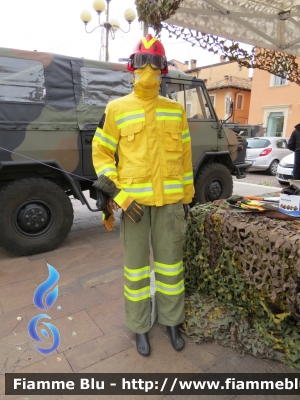 Uniforme
Esercito Italiano
9' Reggimento Alpini L'Aquila
"Battaglione Multifunzionale Vicenza"
Reparto Antincendio Boschivo
Parole chiave: Uniforme AIB