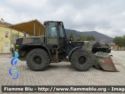 New Holland Kobelco W130B
Esercito Italiano
IX Reggimento Alpini L'Aquila
"Battaglione Multifunzionale Vicenza"
MACC.OP.EI DB 104
Parole chiave: New-Holland Kobelco_W130B MACC.OP.EIDB104