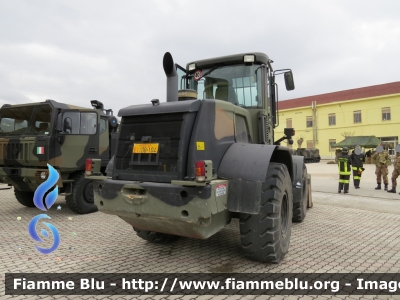 New Holland Kobelco W130B
Esercito Italiano
IX Reggimento Alpini L'Aquila
"Battaglione Multifunzionale Vicenza"
MACC.OP.EI DB 104
Parole chiave: New-Holland Kobelco_W130B MACC.OP.EIDB104