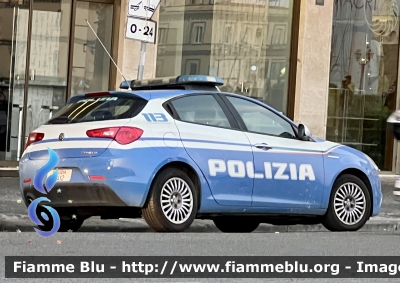 Alfa Romeo Nuova Giulietta Restyle 
Polizia di Stato 
Allestimento NCT Nuova Carrozzeria Torinese 
POLIZIA M1412
Parole chiave: Alfa-Romeo Nuova_Giulietta_restyle POLIZIAM1412