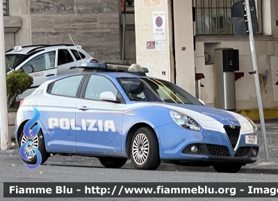 Alfa Romeo Nuova Giulietta Restyle 
Polizia di Stato 
Allestimento NCT Nuova Carrozzeria Torinese 
POLIZIA M1412
Parole chiave: Alfa-Romeo Nuova_Giulietta_restyle POLIZIAM1412