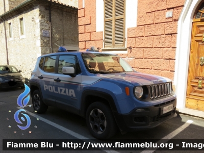 Jeep Renegade
Polizia Di Stato
Allestimento NCT Nuova Carrozzeria Torinese
Decorazione Grafica Artlantis
POLIZIA M3166
Parole chiave: Jeep Renegade POLIZIAM3166