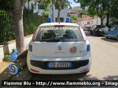 Fiat Punto EVO
Polizia Locale
Comune Di Scurcola Marsicana
Parole chiave: Fiat Punto_EVO