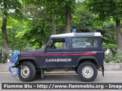 Land Rover Defender 90
Carabinieri
CC AY 564
Parole chiave: Land-Rover Defender_90 CCAY564