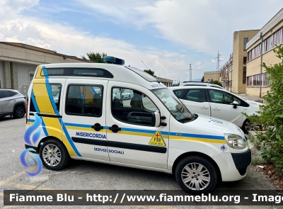 Fiat Dobló II serie
Misericordia di L’Aquila 
Allestimento Mariani Fratelli 
(Ex Misericordia di Popiglio (PT)
Parole chiave: Fiat Dobló_IIserie