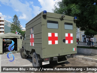 Iveco VM 90
Ambulanza
R.O.E. 4' Reparto Corpo Militare Sovrano Militare Ordine Di Malta in ausilio al IX Reggimento Alpini L'Aquila
EI 738 DJ 
Parole chiave: Iveco VM_90 Ambulanza EI738DJ