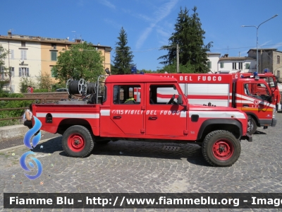 Land Rover Defender 130
Vigili del Fuoco
Comando Provinciale di L'Aquila
VF 19367
Parole chiave: Land-Rover Defender_130 VF19367