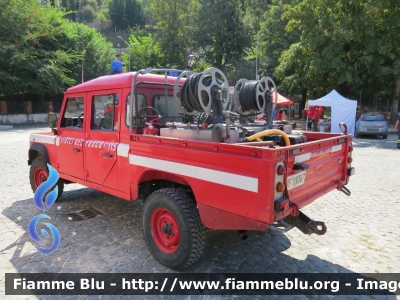 Land Rover Defender 130
Vigili del Fuoco
Comando Provinciale di L'Aquila
VF 19367
Parole chiave: Land-Rover Defender_130 VF19367