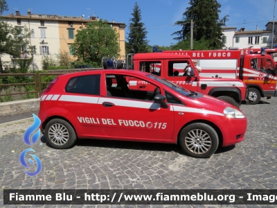 Fiat Grande Punto
Vigili del Fuoco
Comando Provinciale di L'Aquila
Versione 3 Porte
VF 25595
Parole chiave: Fiat Grande_Punto VF25595