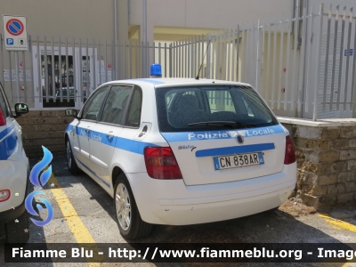 Fiat Stilo II serie
Polizia Locale
Comune di Carsoli
Parole chiave: Fiat Stilo_IIserie