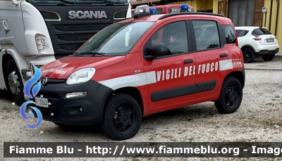 Fiat Nuova Panda 4x4 II serie 
Vigili del Fuoco 
Comando Provinciale di Livorno 
VF 32640
Parole chiave: Fiat Nuova_Panda_4x4_IIserie VF32640