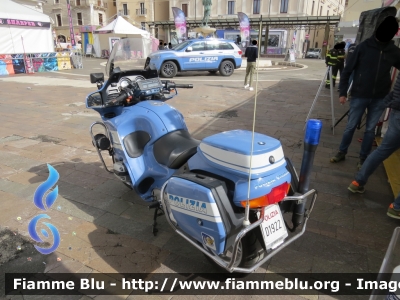 Bmw R850RT II serie
Polizia Di Stato
Polizia Stradale
POLIZIA D1922
con stemma celebrativo "70 Anni Polizia Stradale"
Parole chiave: Bmw R850RT_IIserie POLIZIAD1922