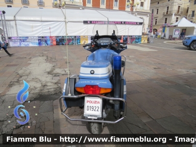 Bmw R850RT II serie
Polizia Di Stato
Polizia Stradale
POLIZIA D1922
con stemma celebrativo "70 Anni Polizia Stradale"
Parole chiave: Bmw R850RT_IIserie POLIZIAD1922