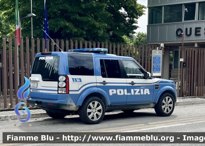 Land Rover Discovery 4 
Polizia di Stato 
Reparto Prevenzione Crimine 
Allestimento Marazzi
POLIZIA M2618
Parole chiave: Land-Rover Discovery_4 POLIZIAM2618