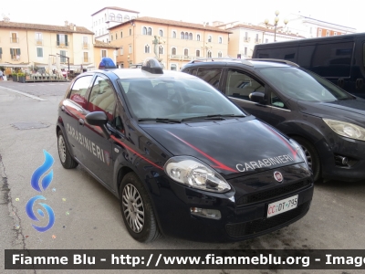 Fiat Punto VI serie
Carabinieri 
Comando Carabinieri Unità per la tutela Forestale Ambientale ed Agroalimentare
CC DT 795
Parole chiave: Fiat Punto_IVserie CCDT795