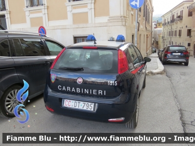 Fiat Punto VI serie
Carabinieri 
Comando Carabinieri Unità per la tutela Forestale Ambientale ed Agroalimentare
CC DT 795
Parole chiave: Fiat Punto_IVserie CCDT795