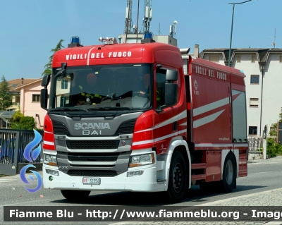 Scania P370 III serie 
Vigili del Fuoco 
Comando Provinciale di L’Aquila 
AutoBottePompa Allestimento Bai
VF 32394
Parole chiave: Scania P370_IIIserie VF32394