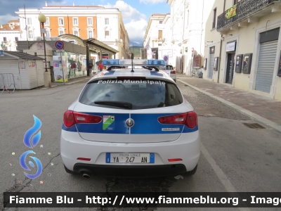 Alfa Romeo Nuova Giulietta restyle
Polizia Municipale
Comune di L'Aquila
POLIZIA LOCALE YA 247 AN
Parole chiave: Alfa-Romeo Nuova_Giulietta_restyle POLIZIALOCALEYA247AN