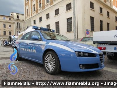 Alfa Romeo 159
Polizia Di Stato
Polizia Stradale
POLIZIA F7307
Parole chiave: Alfa-Romeo 159 POLIZIAF7307