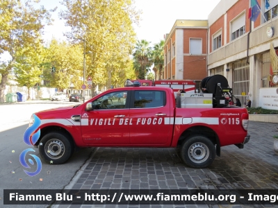 Ford Ranger IX serie
Vigili del Fuoco
Comando Provinciale di Pescara
Allestimento Aris VF 30144
Parole chiave: Ford Ranger_IXserie VF30144