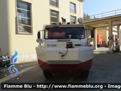 Iveco 6640G
Vigili del Fuoco
Comando Provinciale di Pescara
VF 14595
Parole chiave: Iveco 6640G VF14595