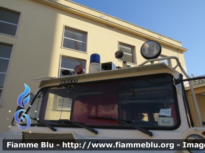 Iveco 6640G
Vigili del Fuoco
Comando Provinciale di Pescara
VF 14595
Parole chiave: Iveco 6640G VF14595