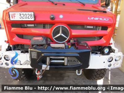 Mercedes-Benz Unimog U5023
Vigili Del Fuoco
Comando Provinciale di Pescara
Allestimento Bai
VF 32028
Parole chiave: Mercedes-Benz Unimog_U5023 VF32028